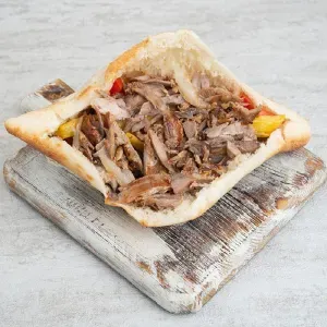 ساندويش شاورما لحم حجري