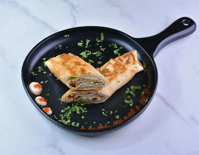 ساندويش شاورما ابو العبد لحم